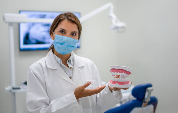 Best Emergency Dentist for Knocked-Out Tooth in Bensenvle, IL